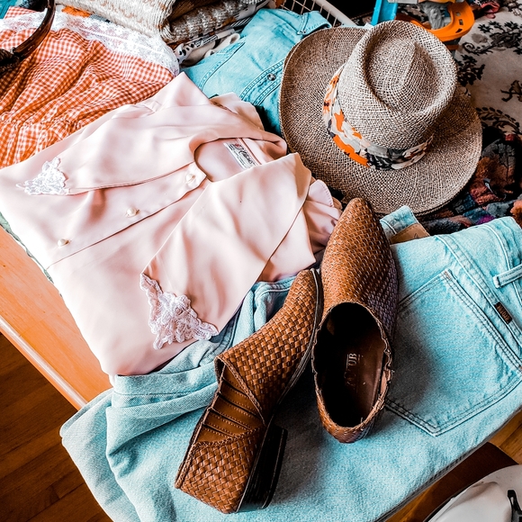 Vintage Other - 12 Pc. Personalized Mystery Bundle Vintage Personal Styling Services